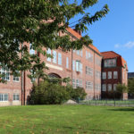 Österport vid torget Ystad gymnasium