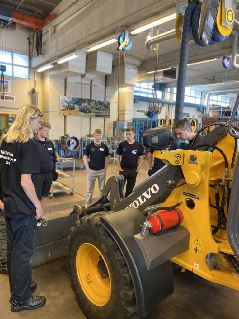 Technician Summer camp 2022 Fordons- och transportprogrammet Ystad Gymnasium