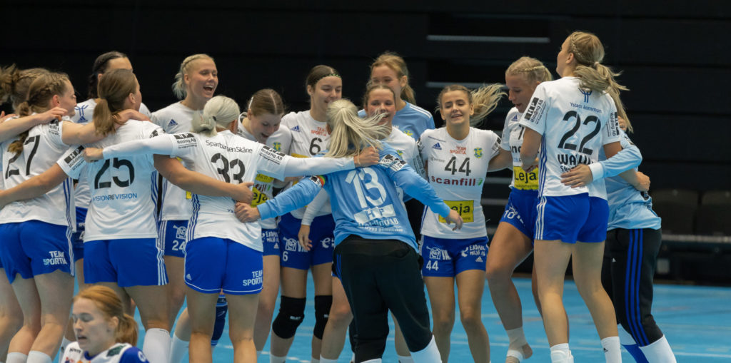 NIU Handboll tjejer. Foto Jeanette Lindeskog