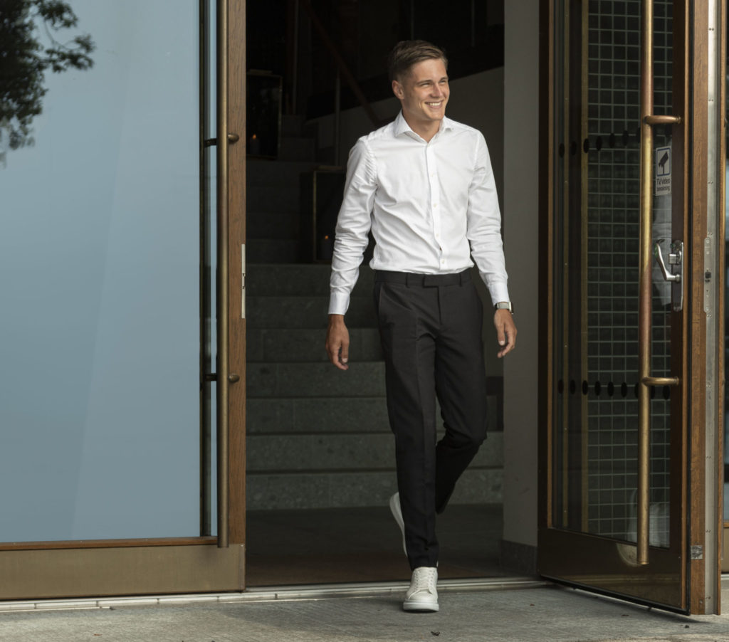 Efter gymnasiet flyttade Albert till Schweiz och Malta Efter gymnasiet flyttade Albert till Schweiz och Malta