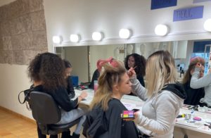 Hantverksprogrammet Frisörer och Hår- och makeupstylister tävlar med Keune