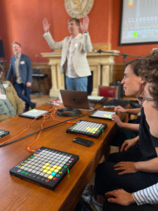 Estetiska programmet på Ystad Gymnasium, forskning om dator som instrument i Lyon, Frankrike