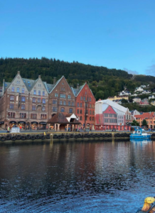 Besök i Bergen, Norge av Försäljnings- och serviceprogrammet