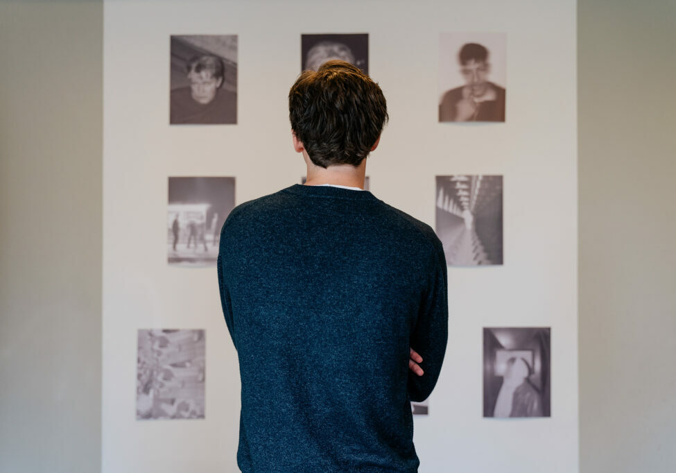 Isidor Ängmo Isidor Ängmo på Estetik och media ställer ut på Ystads konstmuseum