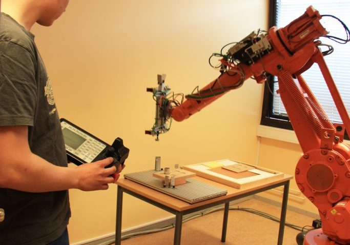 ABBrobot fjärde teknikåret Ystad Gymnasium ABBrobot fjärde teknikåret Ystad Gymnasium
