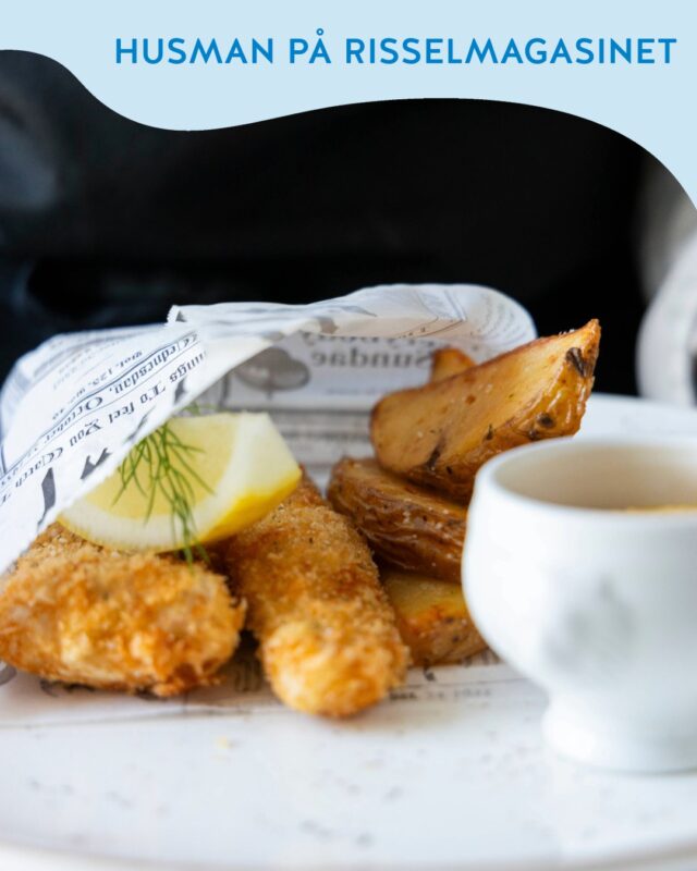 Husmanskost på måndagar 🍗🥘

På måndagar under vecka 41-50 serveras tvättäkta husmanskost på Restaurang Risselmagasinet! Välj mellan dagens kött eller fisk. Redan nu kan du gå in på hemsidan och titta vad som serveras de olika veckorna. 

Du vet väl om att våra elever både lagar och serverar maten?

Varmt välkomna till Restaurang Risselmagasinet! 🤌